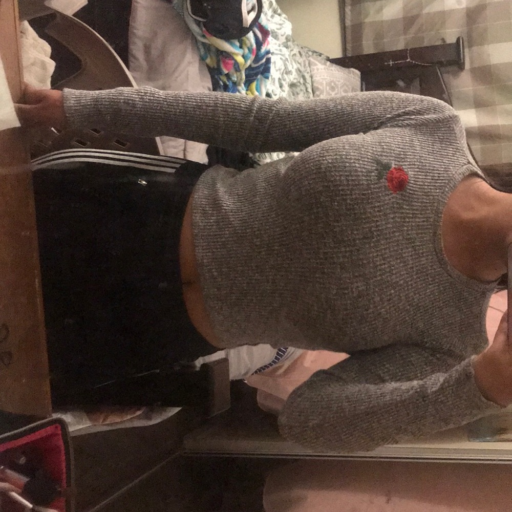 Grey cropped sweater